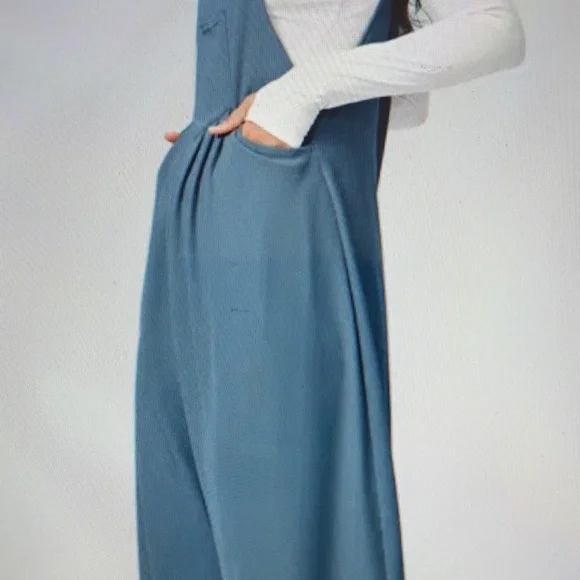 SMALL.    HALARA WIDE LEG WAFFLE ADJUSTABLE STRAPS OVERALLS - Picture 3 of 11